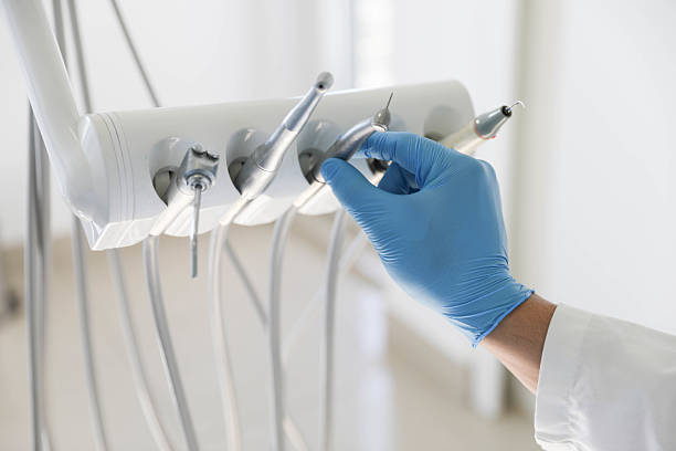 Professional Emergency Dentist technician working in Tarpey Village, CA